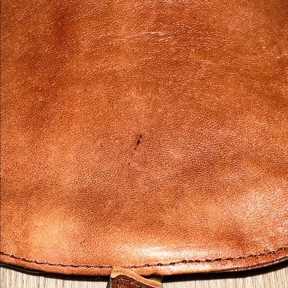 Vintage Circa 1990’s Brown Leather Crossbody Bag - Picture 4 of 16